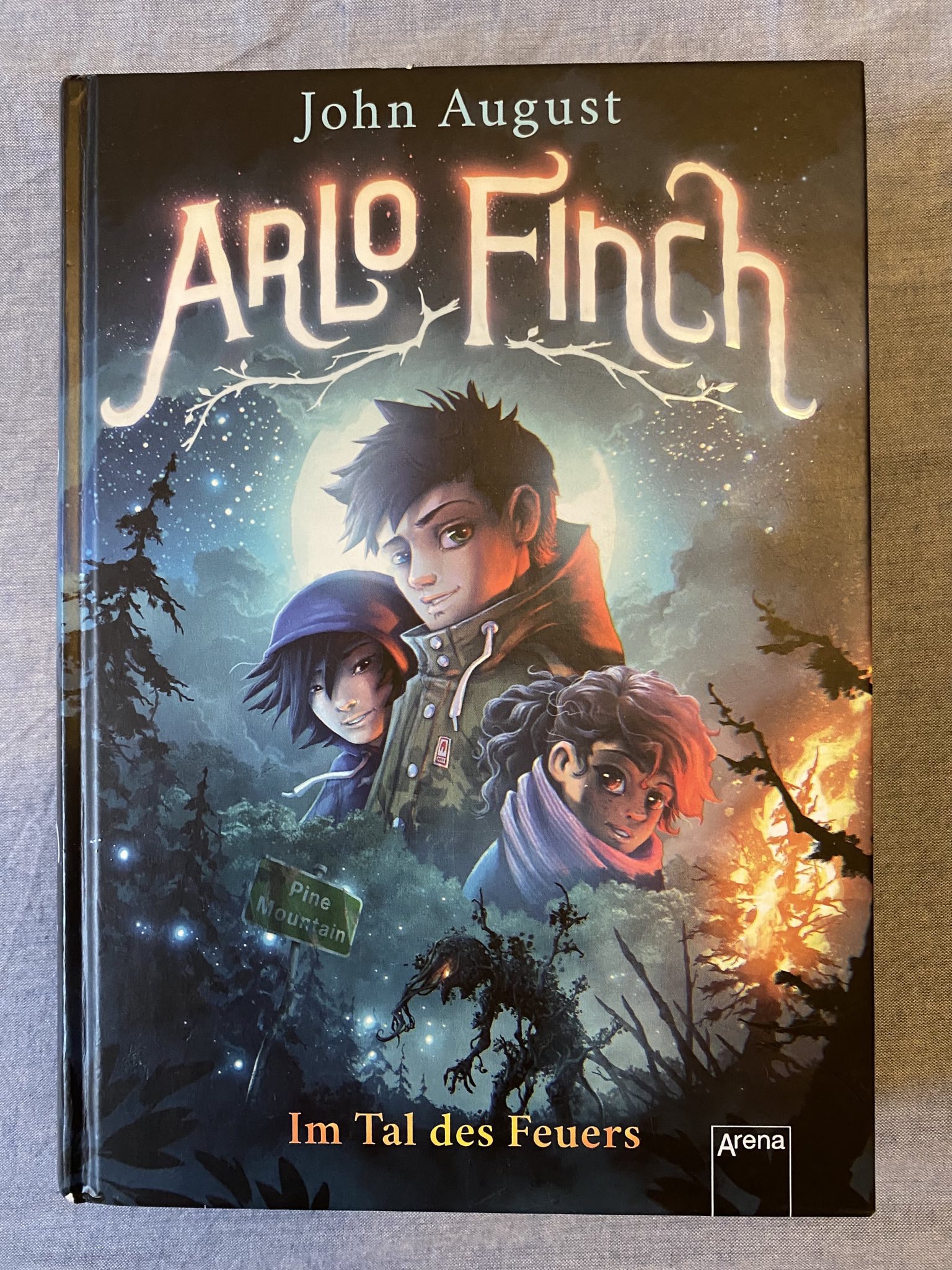 Arlo Finch – Im Tal des Feuers